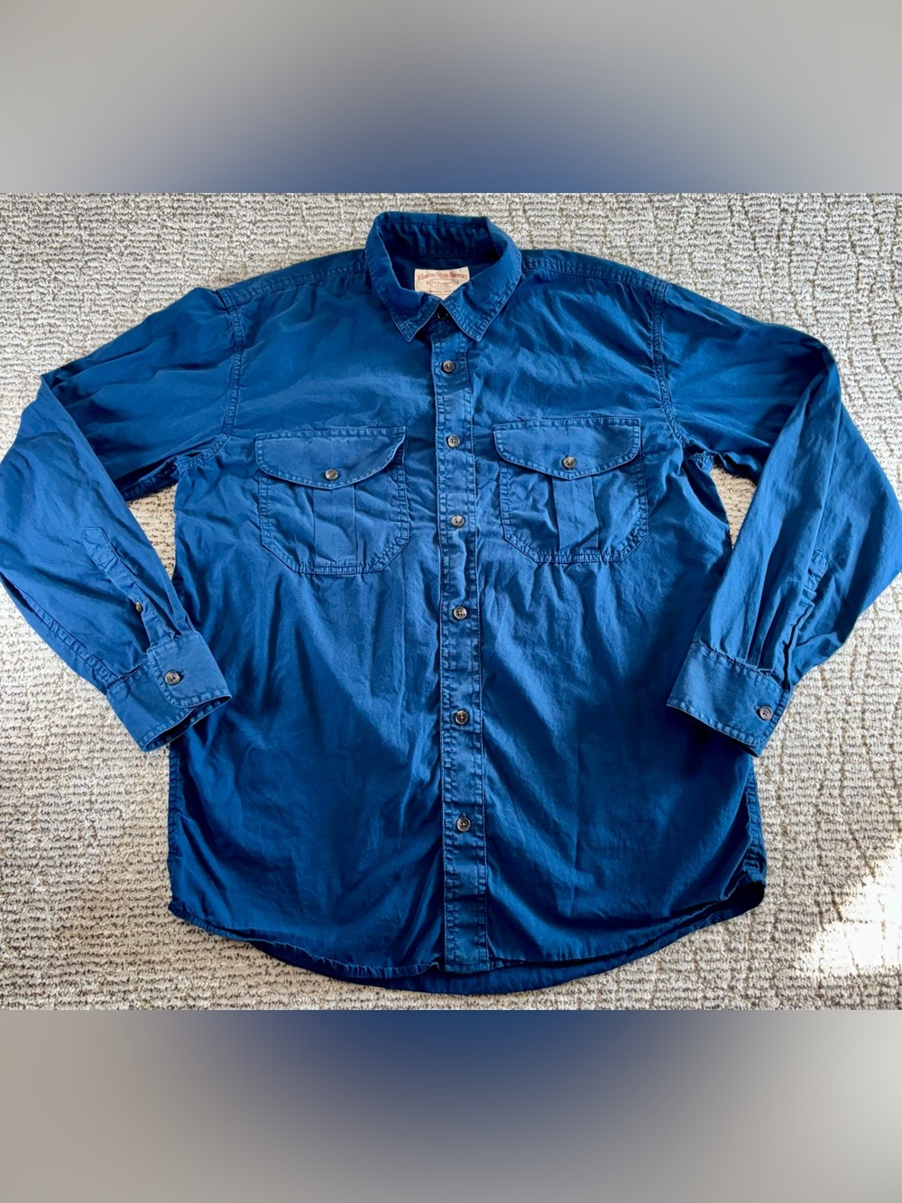 Filson Washed Feather Cloth Men’s Small Blue Mussel Twin Pocket Utility Shirt